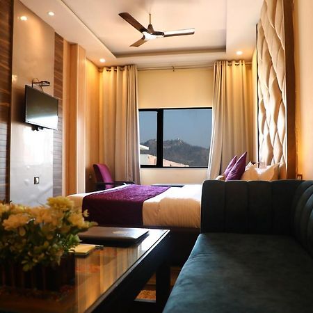 Perfectstayz Premium @Harkipauri Road Haridwār Eksteriør bilde